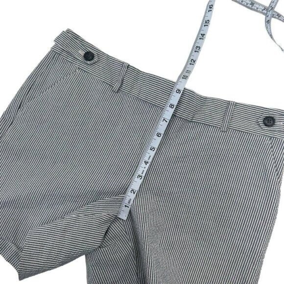 Ann Taylor Women Seesucker Striped Cotton Blend Chino Shorts Size 8 Gray &White - Picture 4 of 12